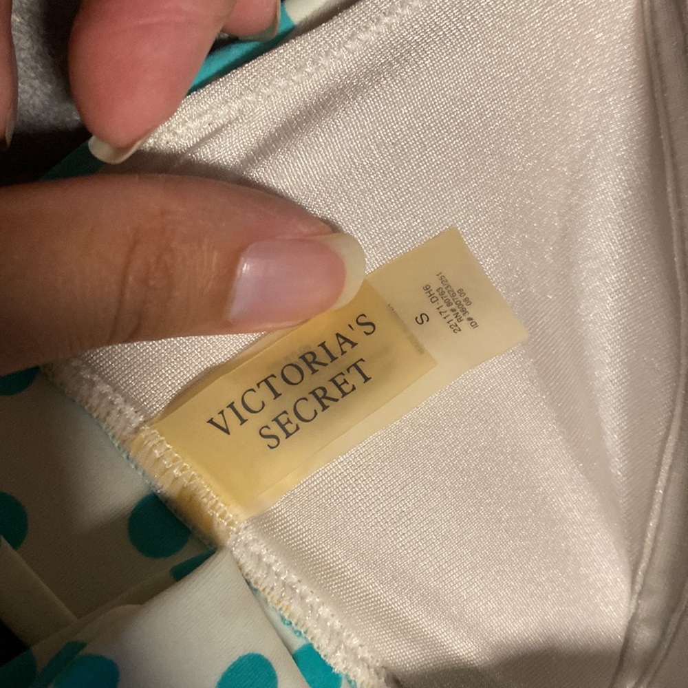 Victorias Secret Swim Top - Picture 3 of 5